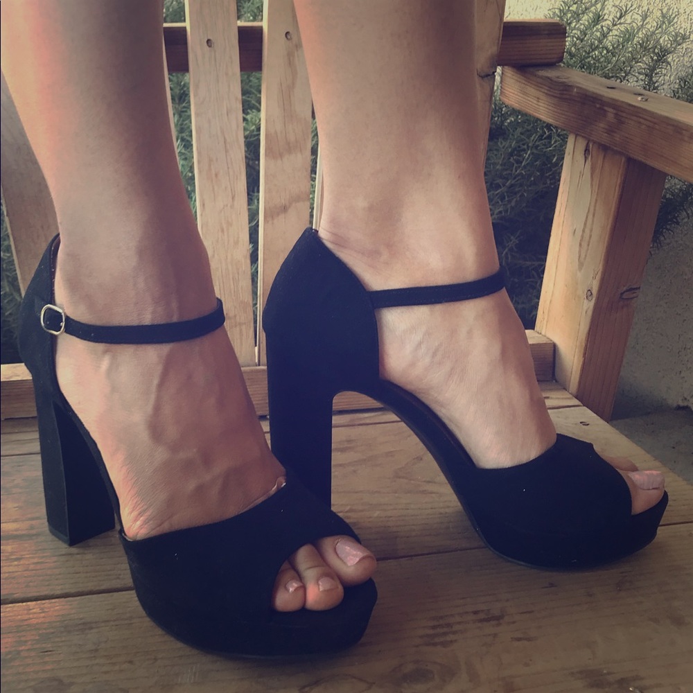 H&M black chunky heel Mary Janes